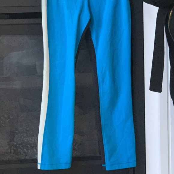 Lululemon Blue and Black Cropped Straight Leg pants - Picture 3 of 4